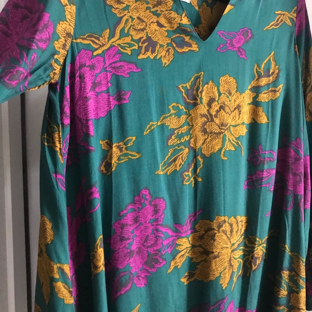 Tunic - Picture 2 of 3
